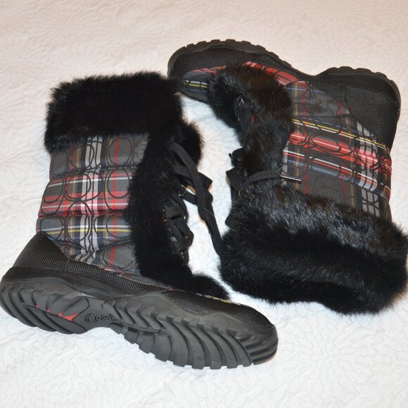 Vintage Coach Jennie Plaid Quilted Logo Pattern Boots with Rabbit Fur Trim - Picture 3 of 12